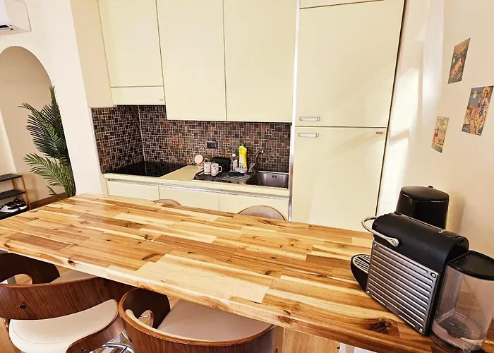 아파트 Cozy 1 Bedroom Near Negresco And *