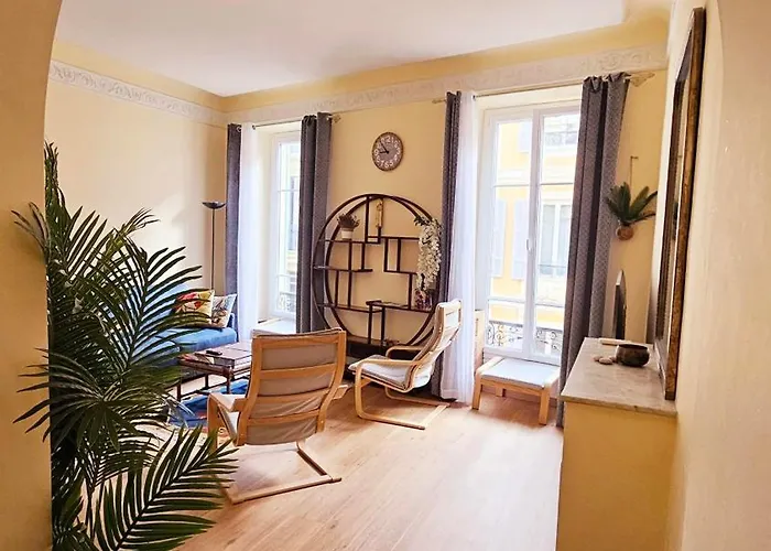Cozy 1 Bedroom Near Negresco And