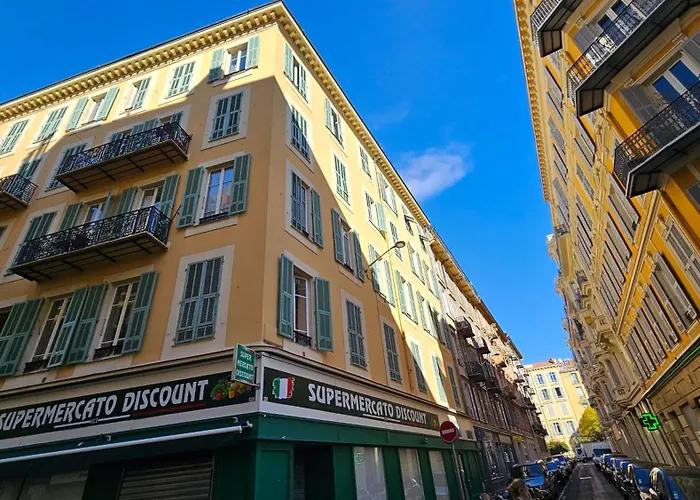 아파트 Cozy 1 Bedroom Near Negresco And